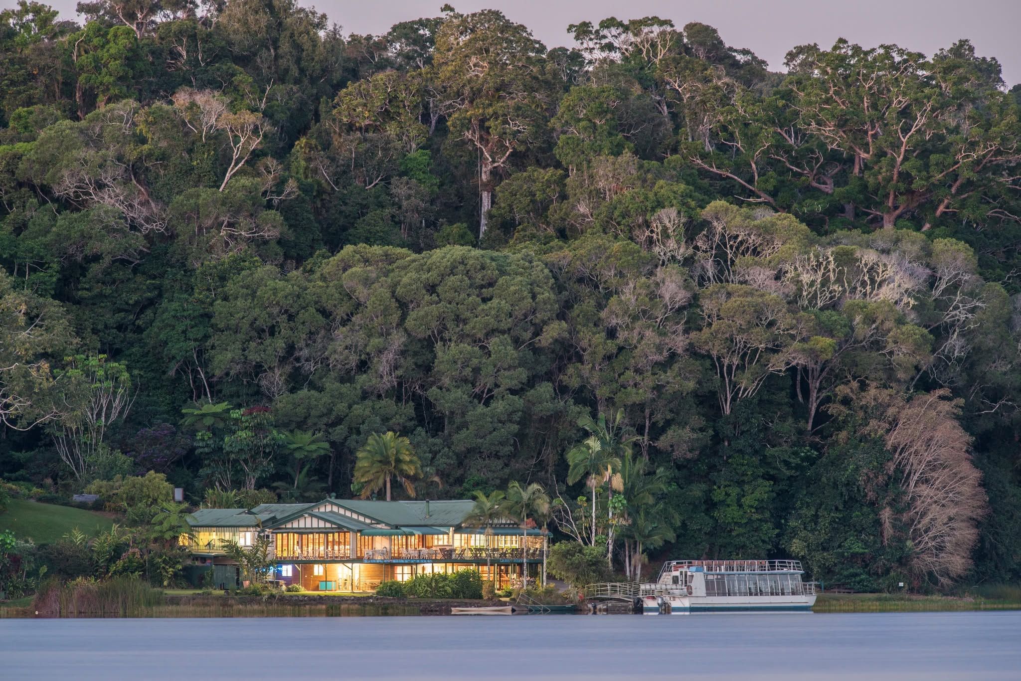 Lake Barrine 巴林湖
